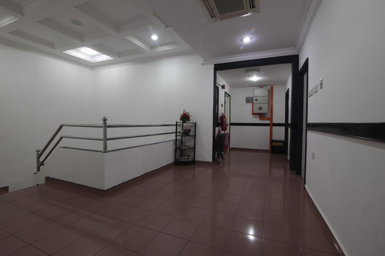 G City Hotel Teluk Intan Exterior foto