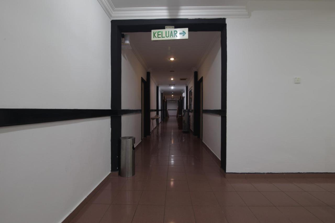 G City Hotel Teluk Intan Exterior foto