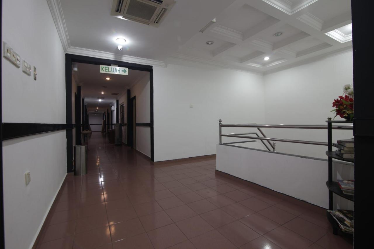 G City Hotel Teluk Intan Exterior foto