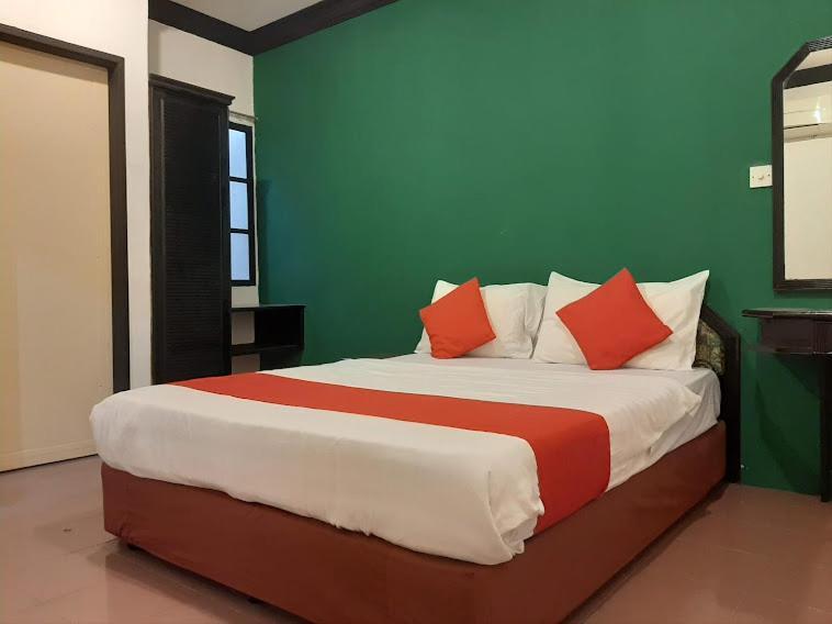 G City Hotel Teluk Intan Exterior foto